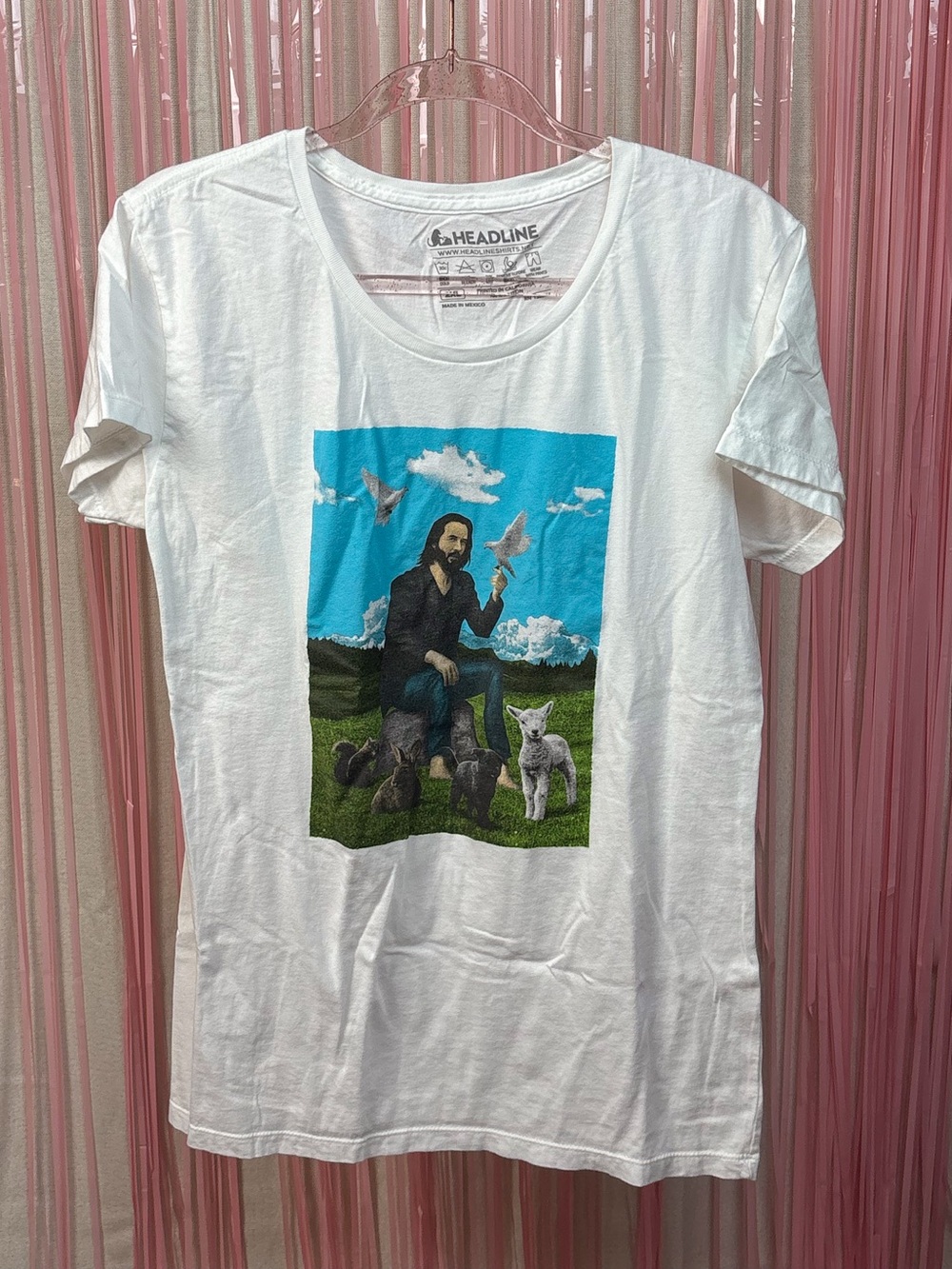 Fun Keanu Reeves Women’s tee 2XL